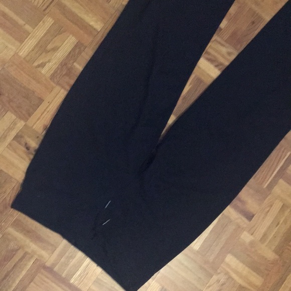 Black wide legged Lululemon pants - Picture 4 of 9